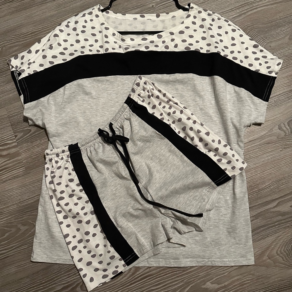 Pajamas short set Boutique small ladies